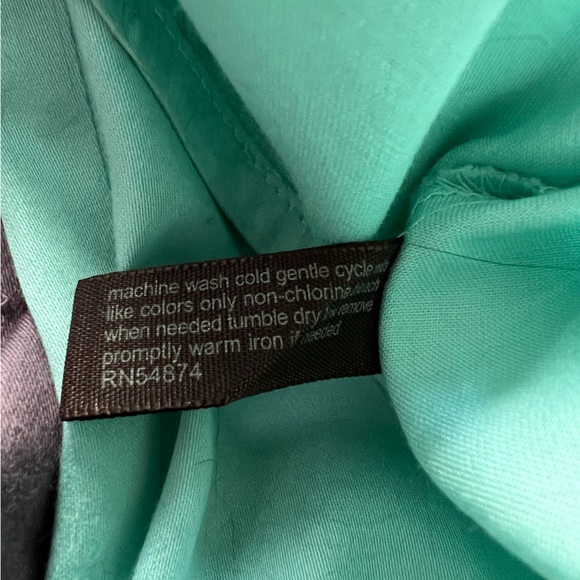 The Limited Short Sleeve Shirt Mint Color Fitted Size M - Picture 6 of 7